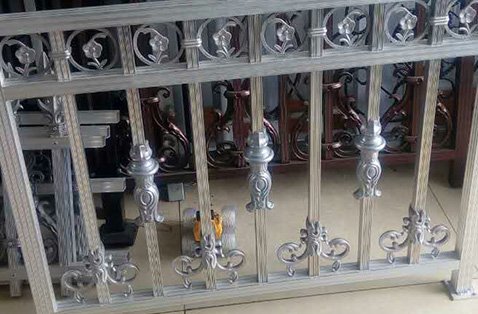 護(hù)欄廠家 護(hù)欄廠家