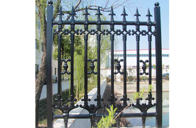 鋅鋼仿鑄鐵護(hù)欄 鋅鋼仿鑄鐵護(hù)欄