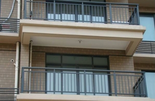 小區(qū)住宅陽(yáng)臺(tái)護(hù)欄 小區(qū)住宅陽(yáng)臺(tái)護(hù)欄